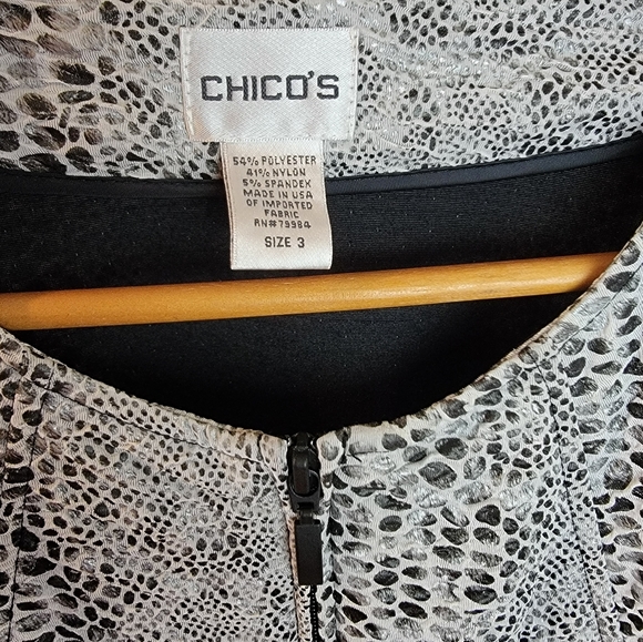 Chico’s 3 Black White Faux Snakeskin Cropped‎ Jacket - Picture 4 of 8